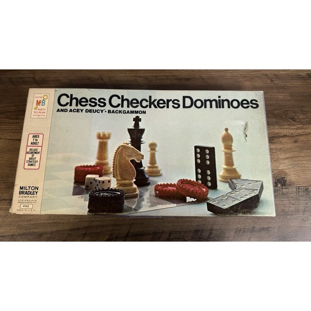 Vintag 1970 Milton Bradley 4142 Chess Checkers & Acey Deucy Backgammon no Domino